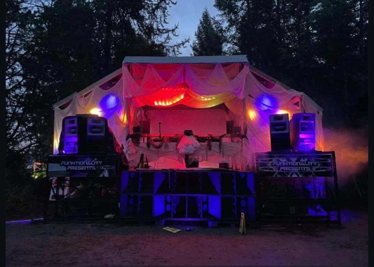 The Funktion-One rig set up on an outdoor stage in daylight